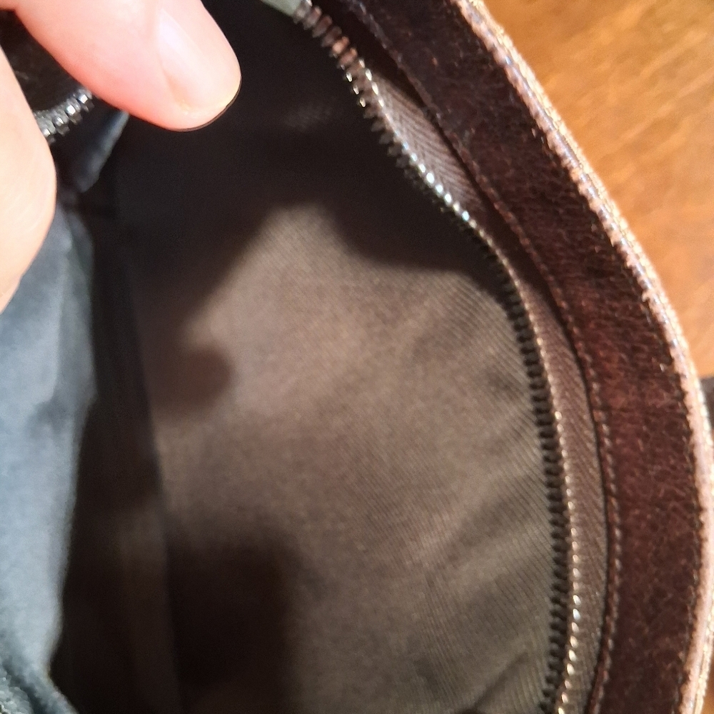 Gucci Tan and Brown Crossbody Bag - Picture 15 of 16